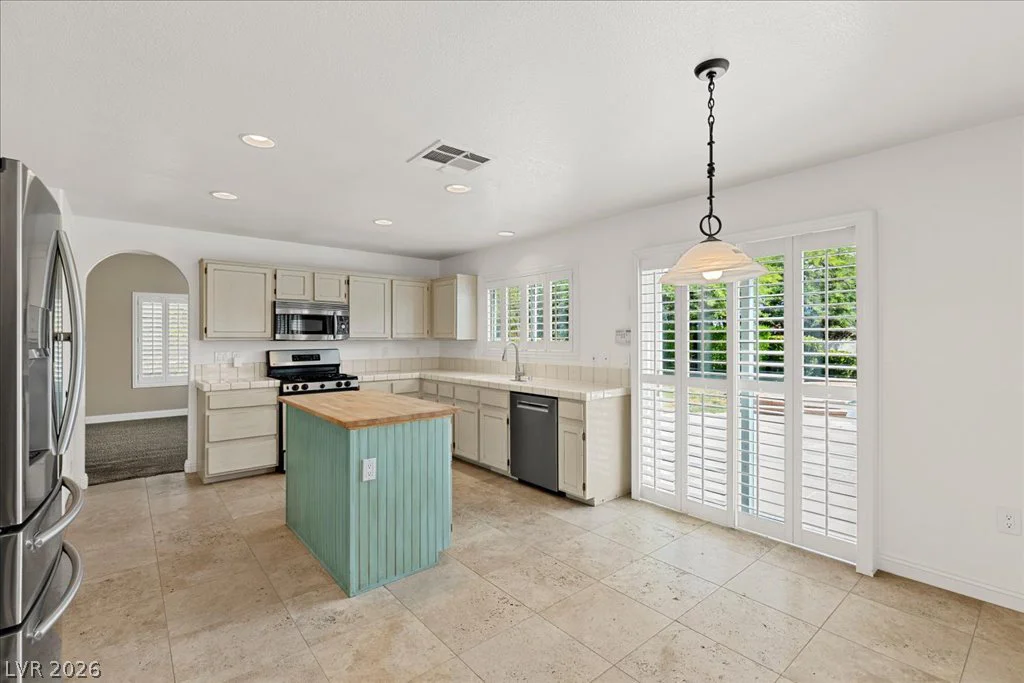 2000 Silverton, Henderson, NV 89074