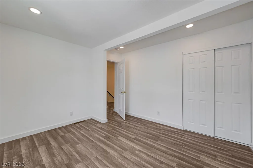 571 Greenbriar Townhouse, Las Vegas, NV 89121