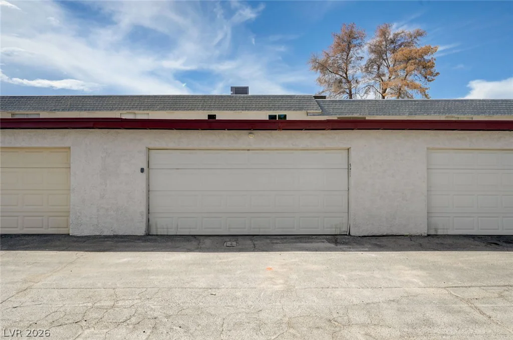 571 Greenbriar Townhouse, Las Vegas, NV 89121