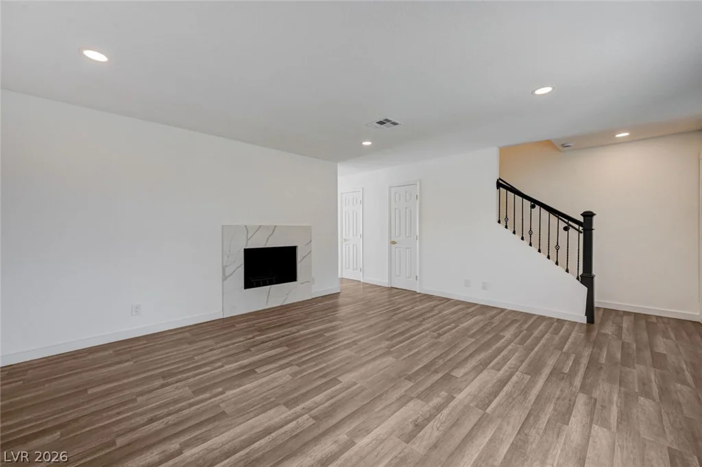 571 Greenbriar Townhouse, Las Vegas, NV 89121