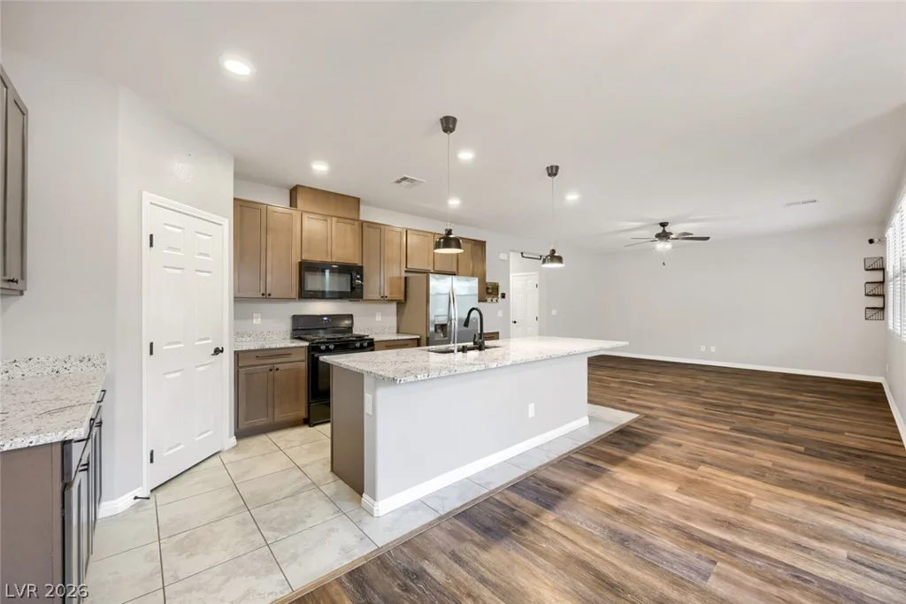 845 Riverlawn, Las Vegas, NV 89138