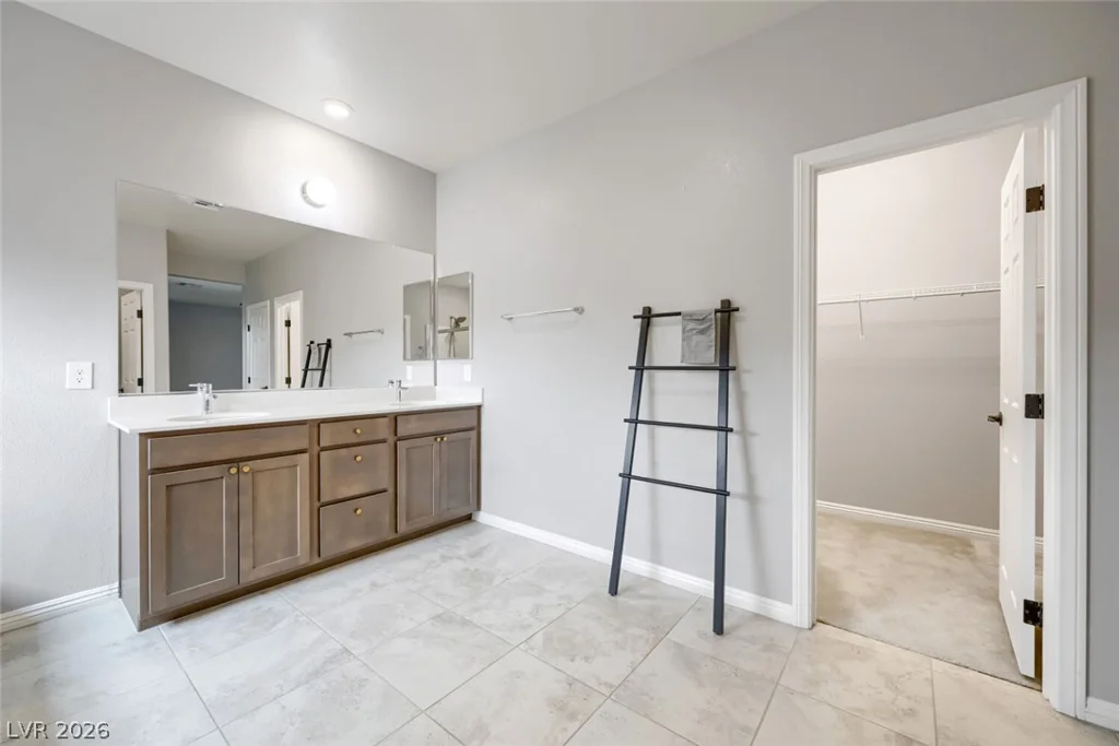 845 Riverlawn, Las Vegas, NV 89138