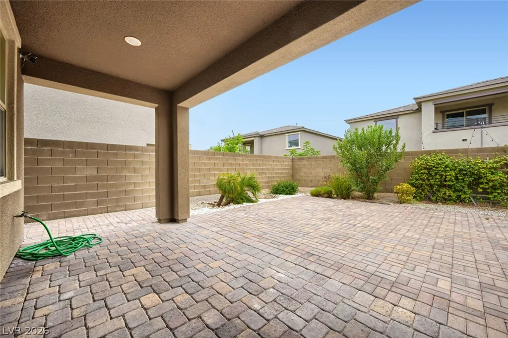845 Riverlawn, Las Vegas, NV 89138