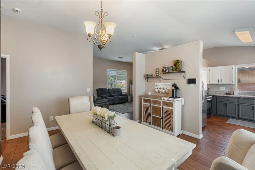 330 Desert Knolls, Henderson, NV 89014