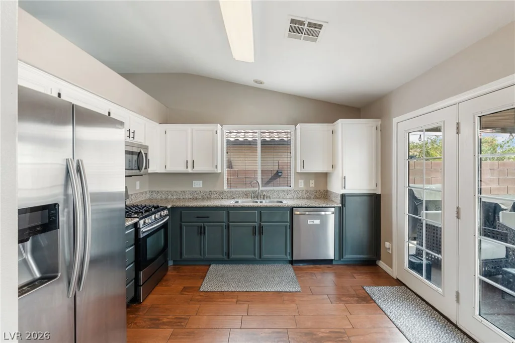 330 Desert Knolls, Henderson, NV 89014