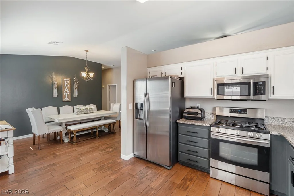 330 Desert Knolls, Henderson, NV 89014