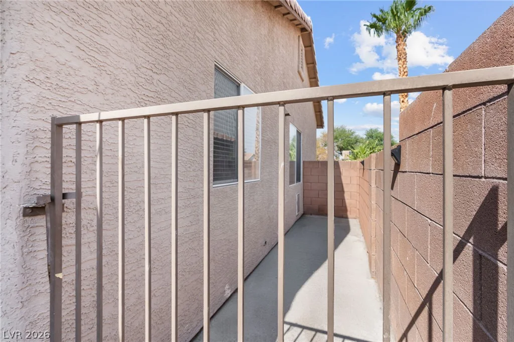 330 Desert Knolls, Henderson, NV 89014