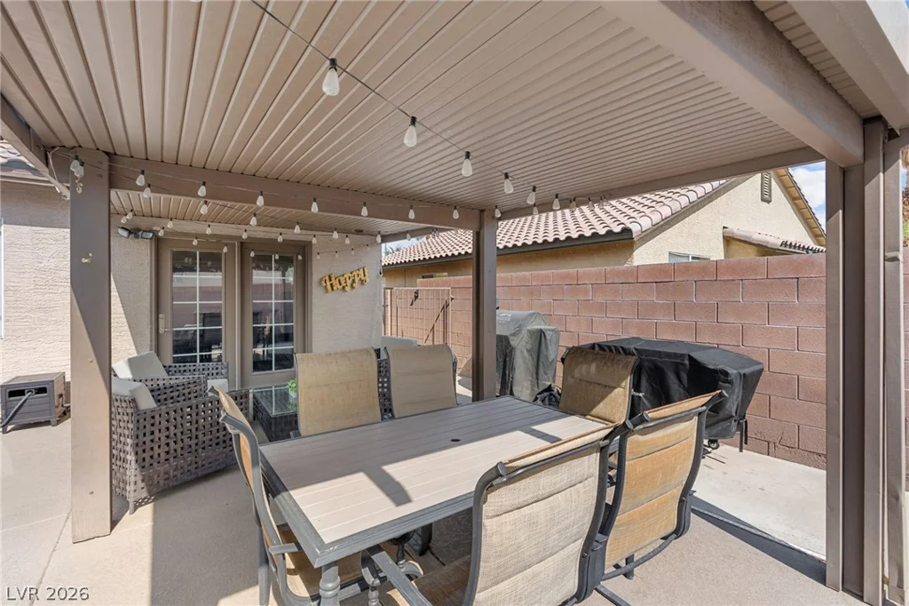 330 Desert Knolls, Henderson, NV 89014