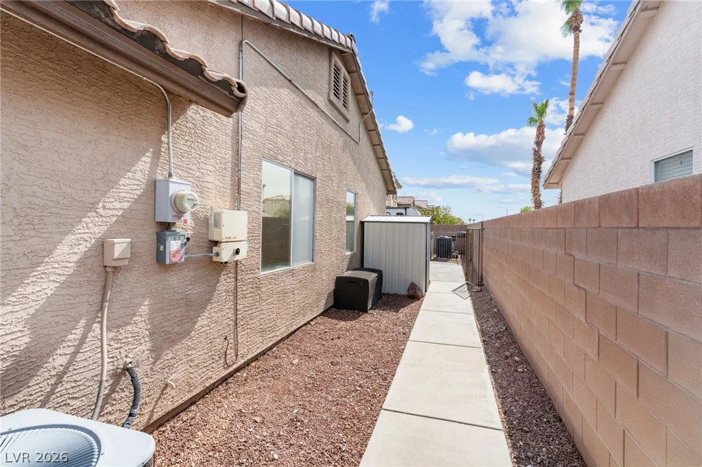 330 Desert Knolls, Henderson, NV 89014
