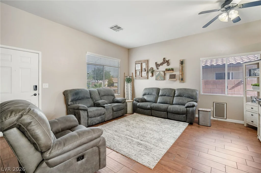 330 Desert Knolls, Henderson, NV 89014