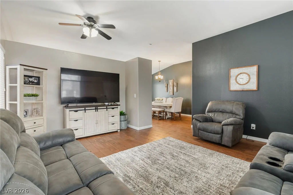 330 Desert Knolls, Henderson, NV 89014