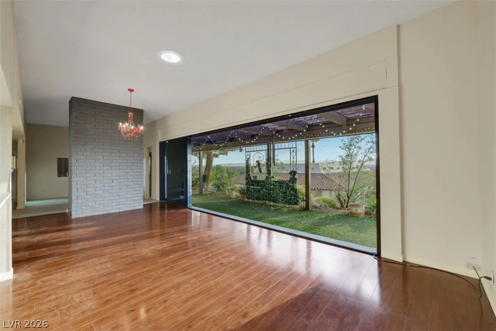 6744 Mountridge, Las Vegas, NV 89110