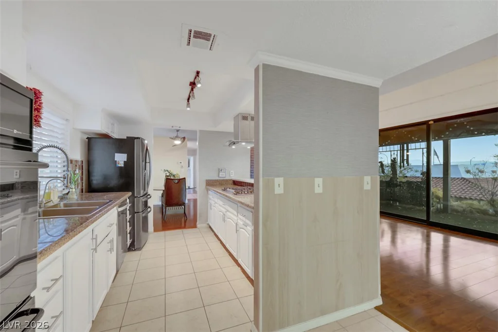 6744 Mountridge, Las Vegas, NV 89110