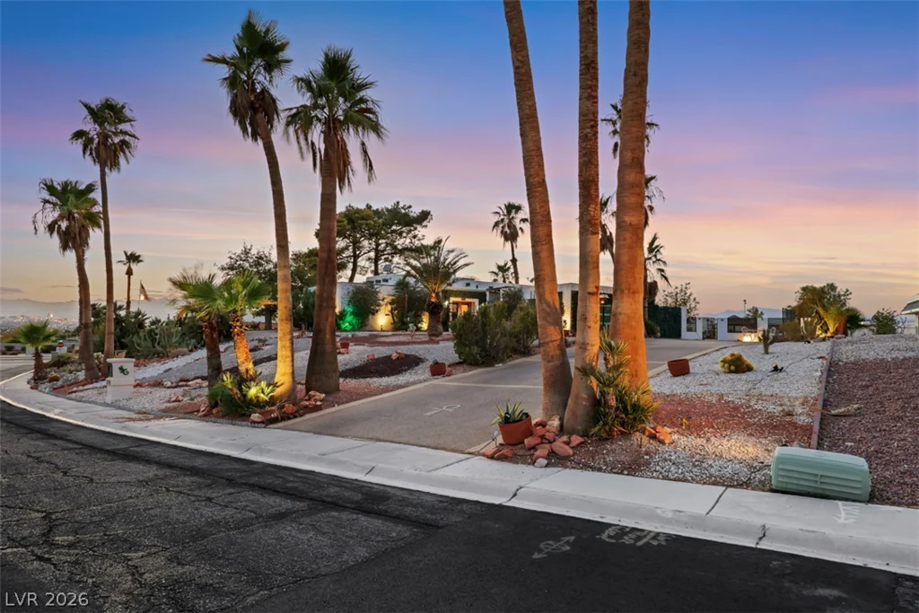 6744 Mountridge, Las Vegas, NV 89110