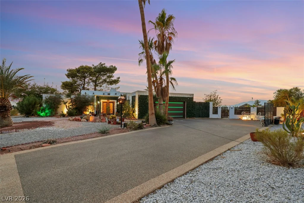 6744 Mountridge, Las Vegas, NV 89110