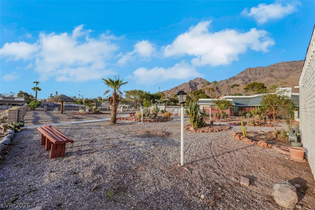 6744 Mountridge, Las Vegas, NV 89110