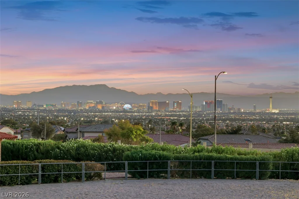 6744 Mountridge, Las Vegas, NV 89110