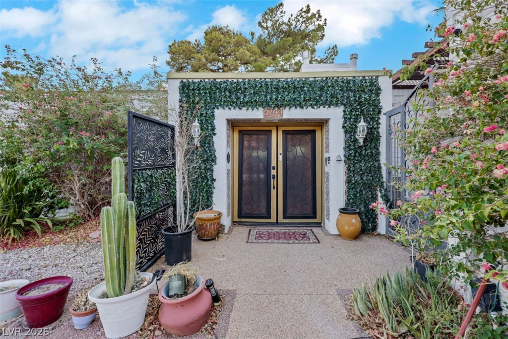 6744 Mountridge, Las Vegas, NV 89110