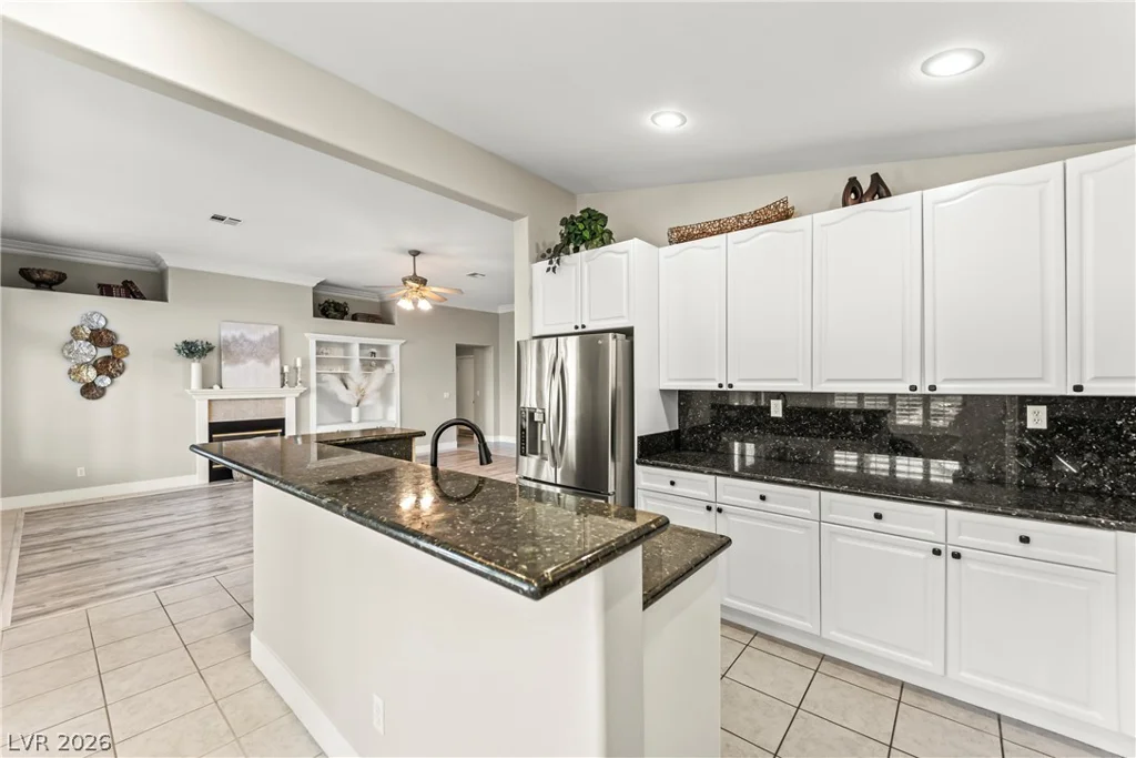 7364 Brushwood Peak, Las Vegas, NV 89113