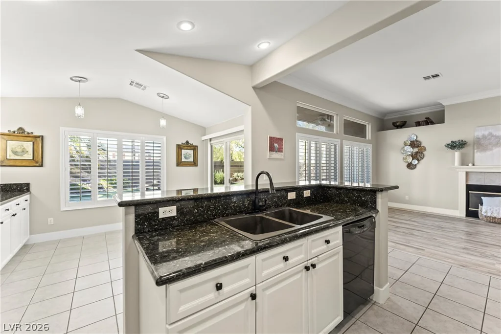 7364 Brushwood Peak, Las Vegas, NV 89113