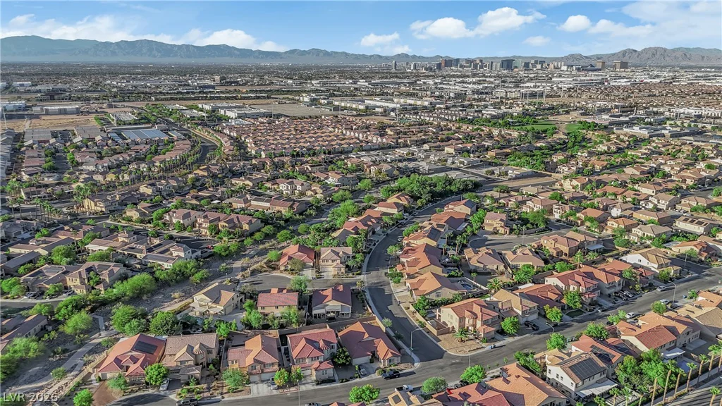7364 Brushwood Peak, Las Vegas, NV 89113