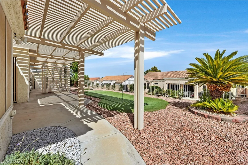 2708 Youngdale, Las Vegas, NV 89134