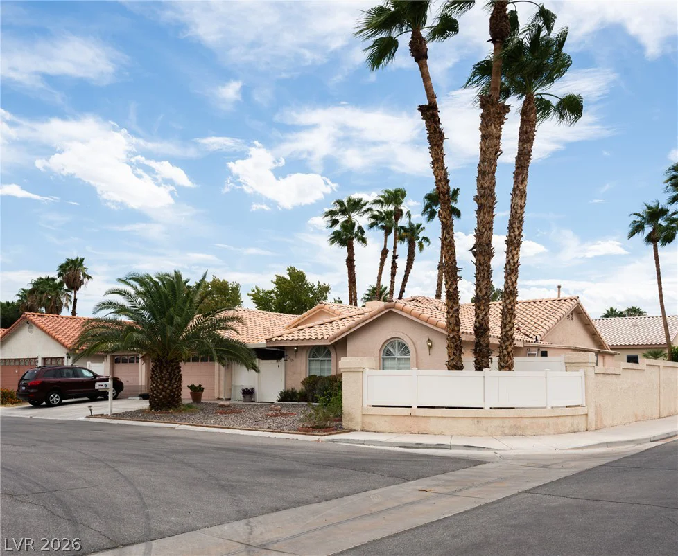 2621 Batelli, Las Vegas, NV 89121
