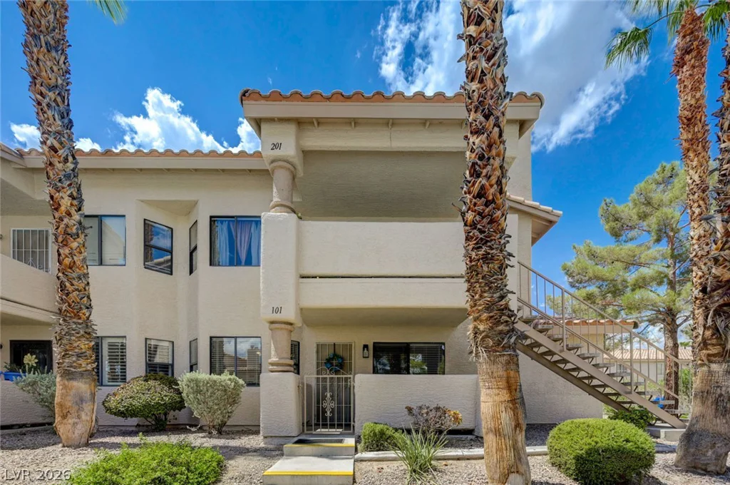 1101 Falconhead, Las Vegas, NV 89128