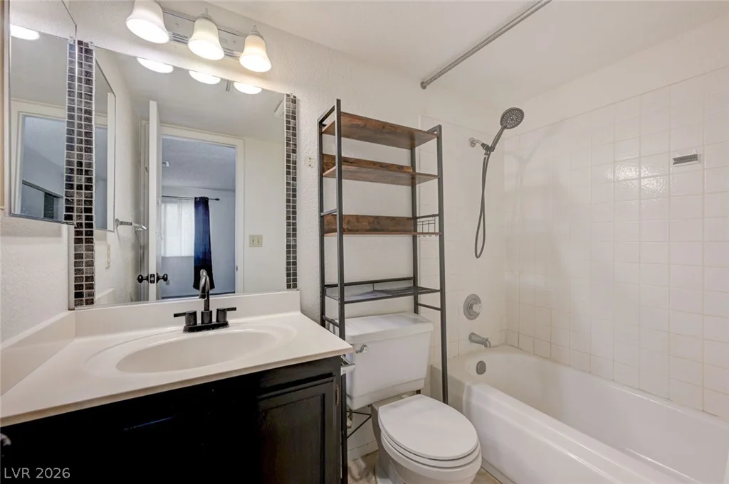 1101 Falconhead, Las Vegas, NV 89128