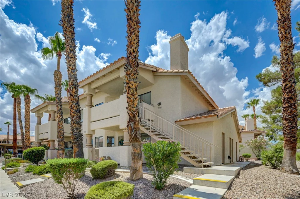 1101 Falconhead, Las Vegas, NV 89128