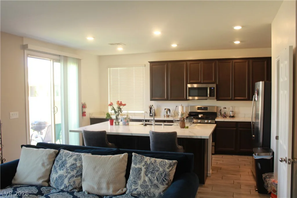 1010 Cliff Castle, North Las Vegas, NV 89081