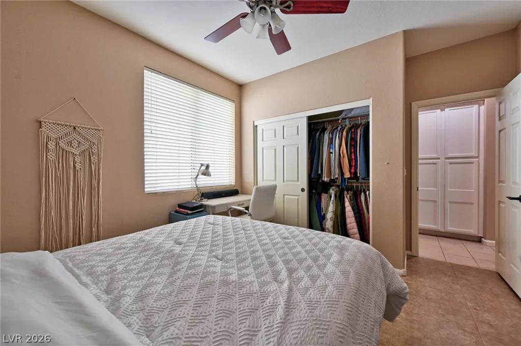 4925 Whisper Lake, Las Vegas, NV 89131
