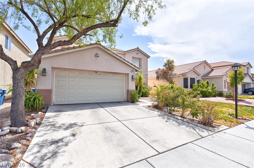 4925 Whisper Lake, Las Vegas, NV 89131