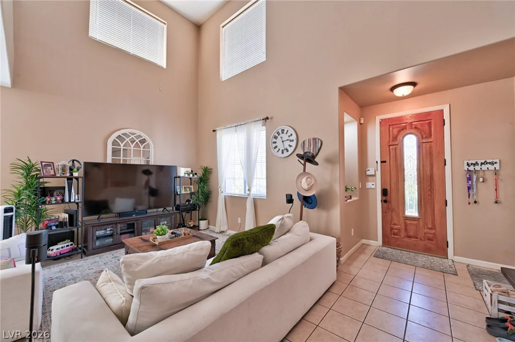 4925 Whisper Lake, Las Vegas, NV 89131