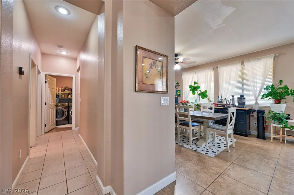 4925 Whisper Lake, Las Vegas, NV 89131
