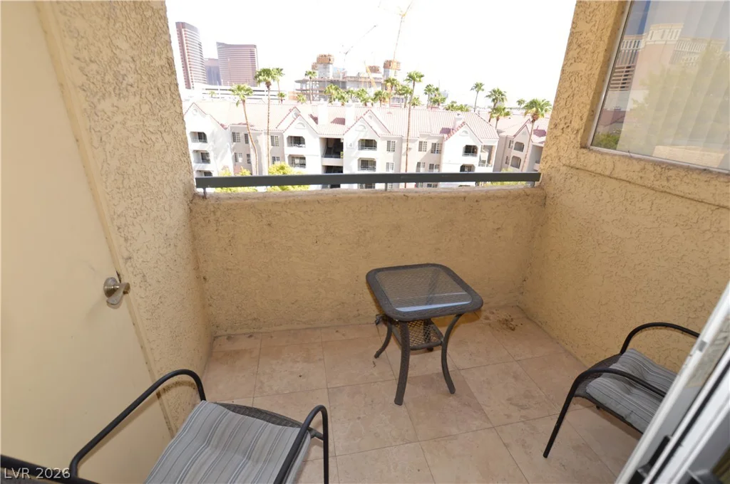 210 Flamingo, Las Vegas, NV 89169