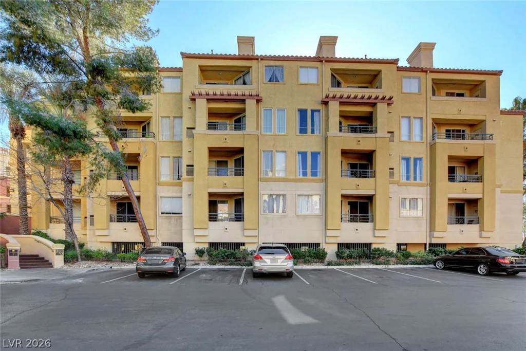 210 Flamingo, Las Vegas, NV 89169