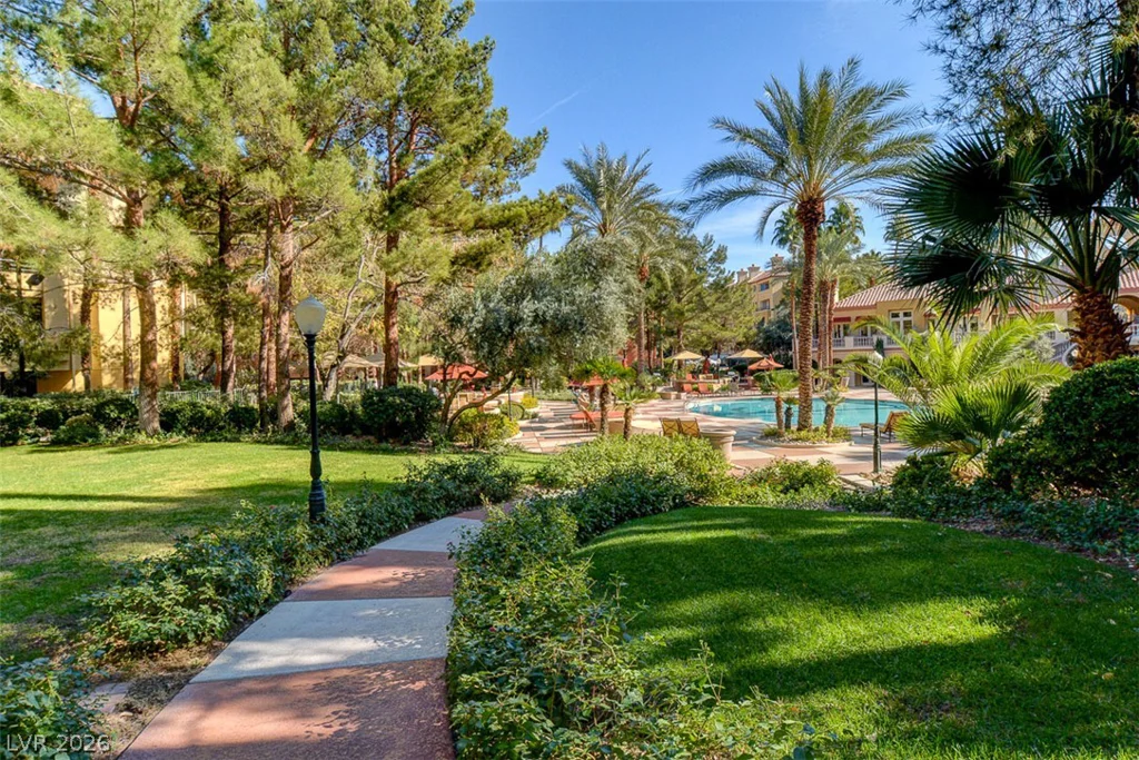 210 Flamingo, Las Vegas, NV 89169