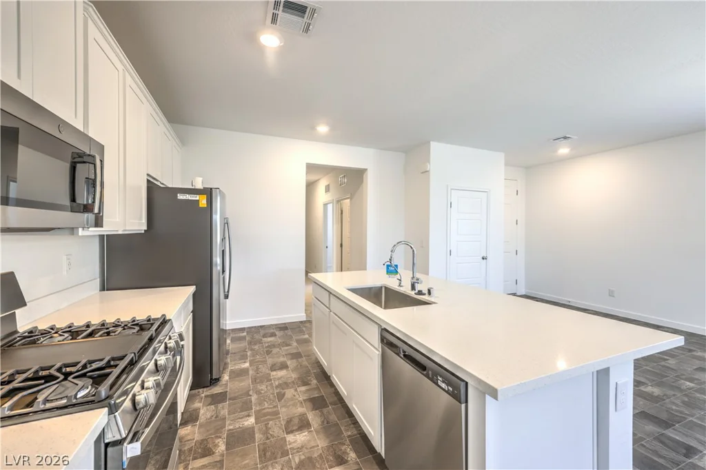 5722 Old Pine, North Las Vegas, NV 89081