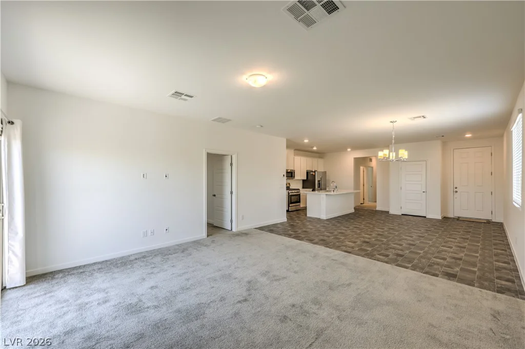 5722 Old Pine, North Las Vegas, NV 89081