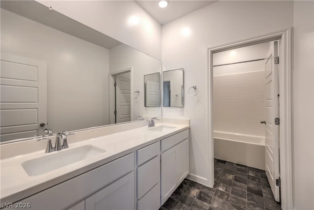 5722 Old Pine, North Las Vegas, NV 89081
