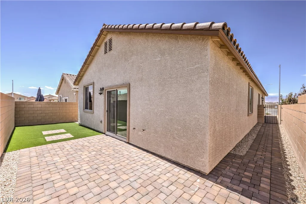5722 Old Pine, North Las Vegas, NV 89081