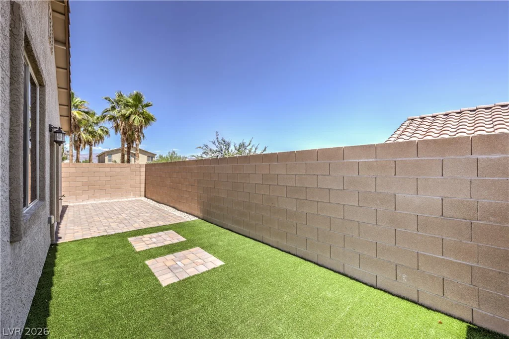 5722 Old Pine, North Las Vegas, NV 89081