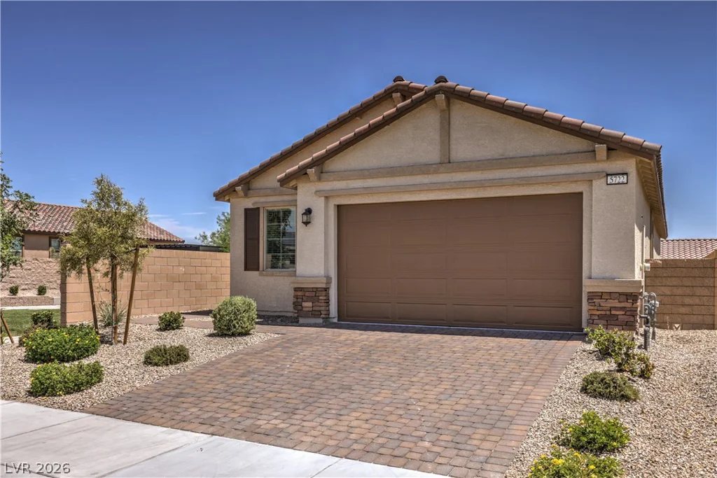 5722 Old Pine, North Las Vegas, NV 89081