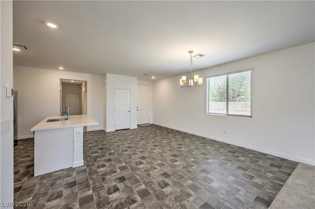 5722 Old Pine, North Las Vegas, NV 89081