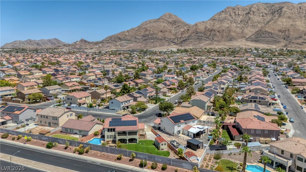1035 Devon Lake, Las Vegas, NV 89110