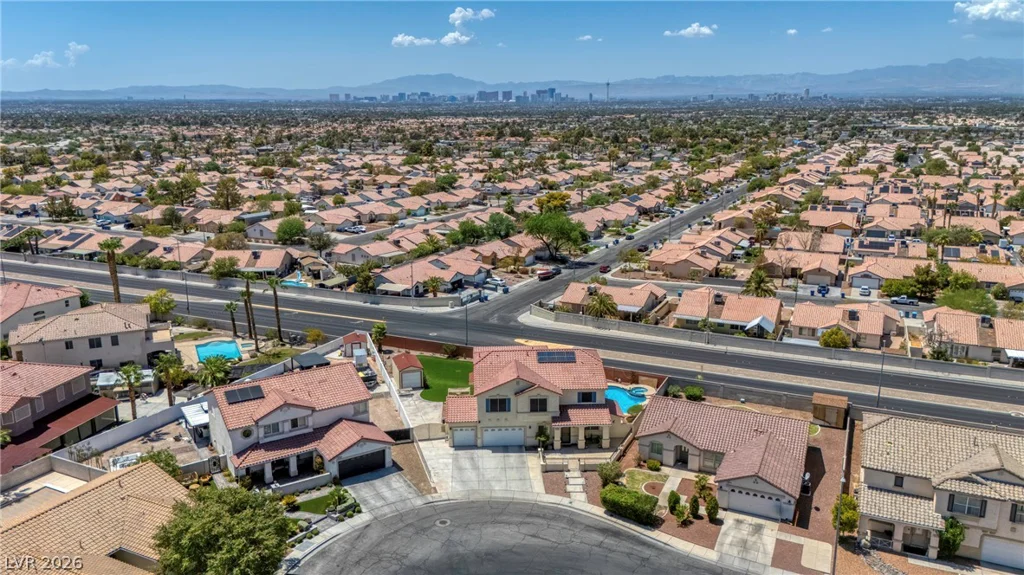 1035 Devon Lake, Las Vegas, NV 89110