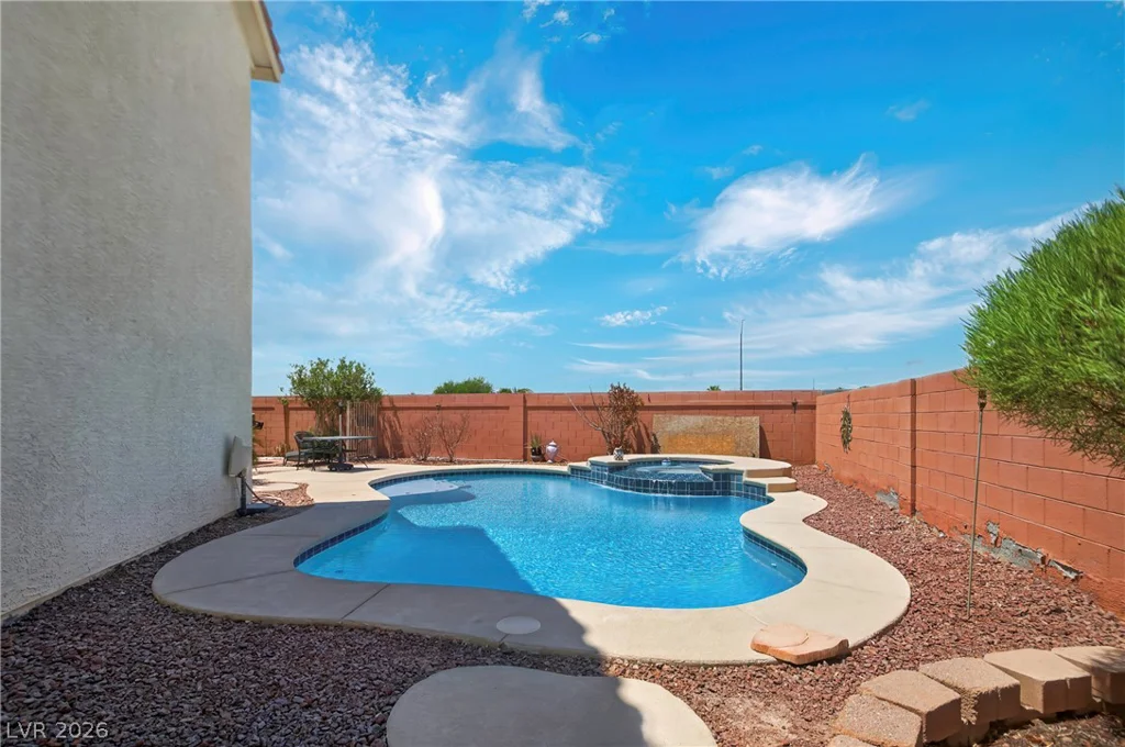 1035 Devon Lake, Las Vegas, NV 89110