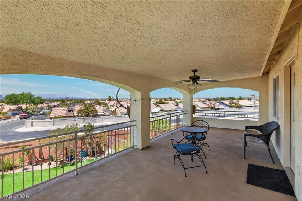 1035 Devon Lake, Las Vegas, NV 89110