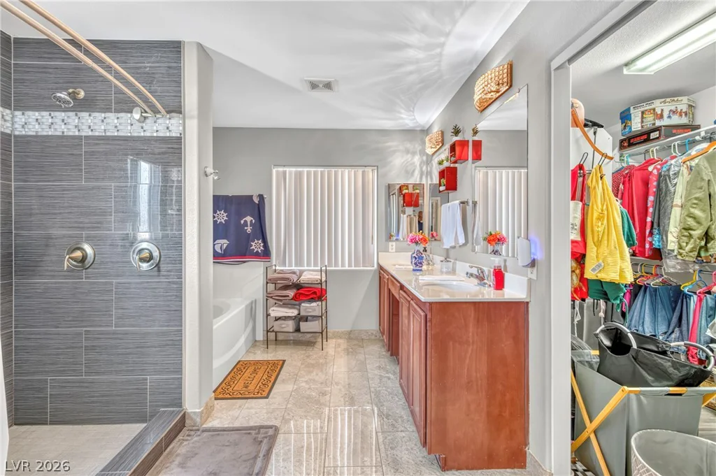 1035 Devon Lake, Las Vegas, NV 89110